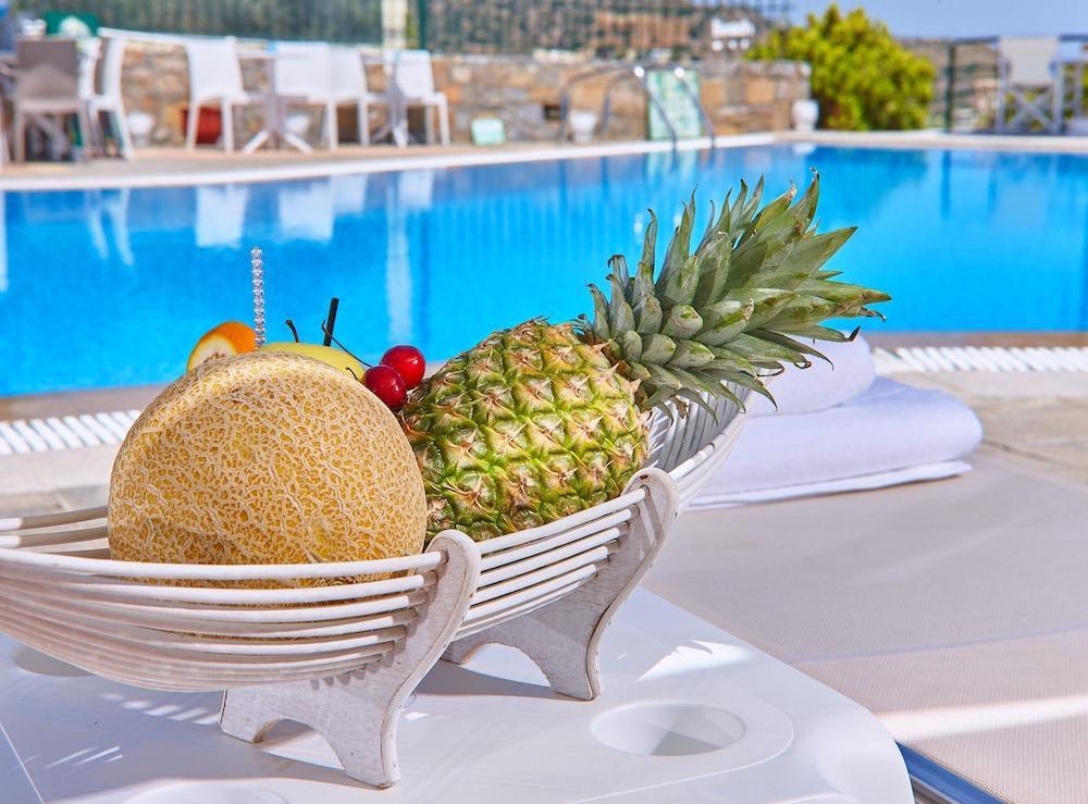 Stalida Everest Apartments And Suites מראה חיצוני תמונה