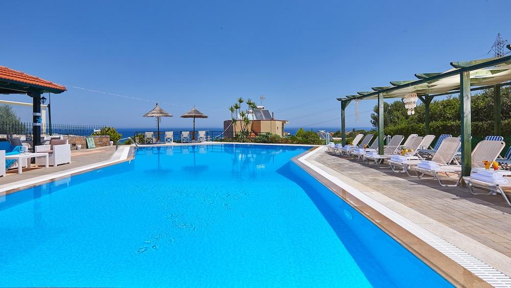 Stalida Everest Apartments And Suites מראה חיצוני תמונה