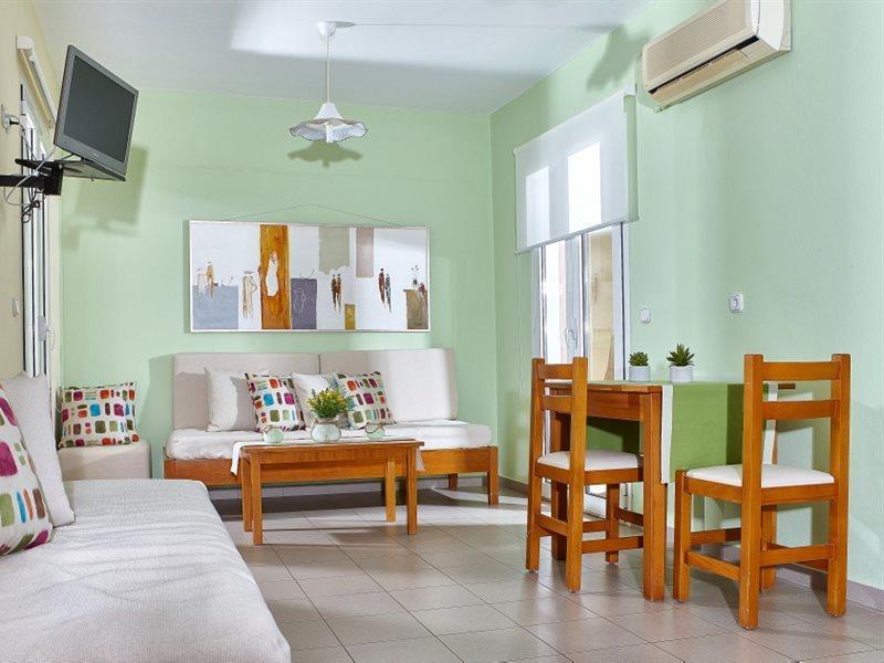 Stalida Everest Apartments And Suites מראה חיצוני תמונה