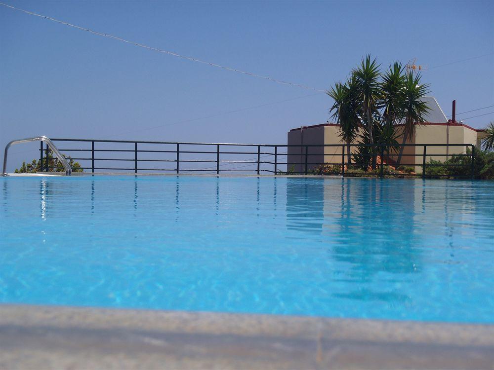 Stalida Everest Apartments And Suites מראה חיצוני תמונה